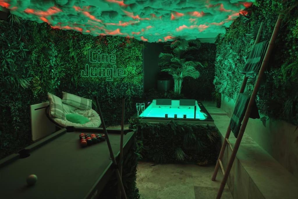 Apartment Cine Jungle Duplex Balneo
