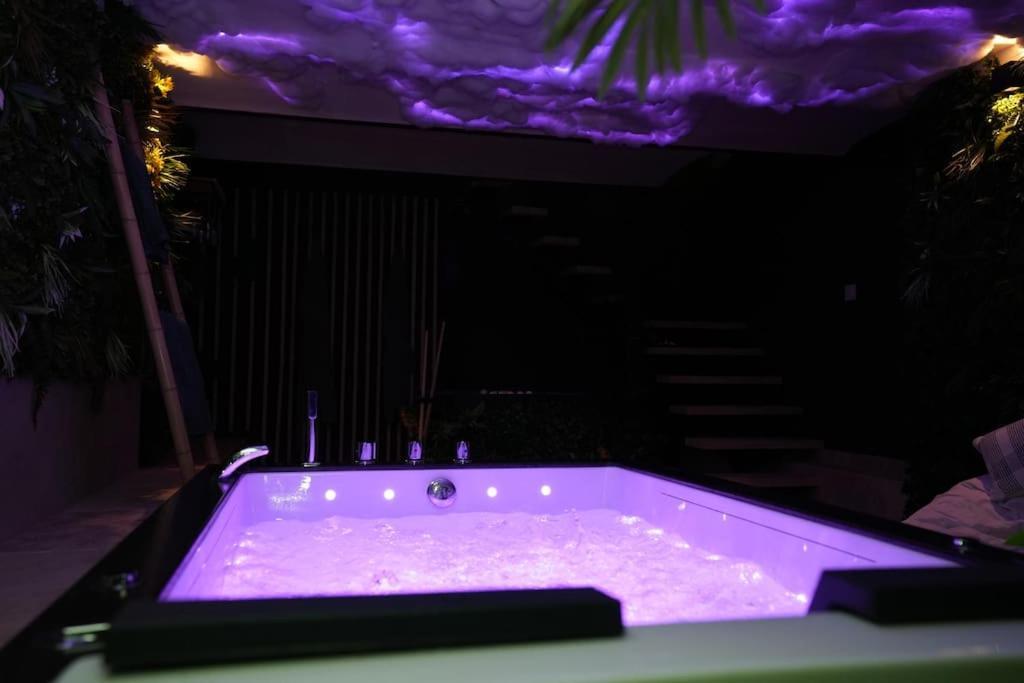 Cine Jungle Duplex Balneo